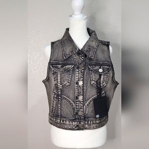 🆕 LONDON BRIDGE STUDDED BLACKWASH CROPPED DENIM VEST